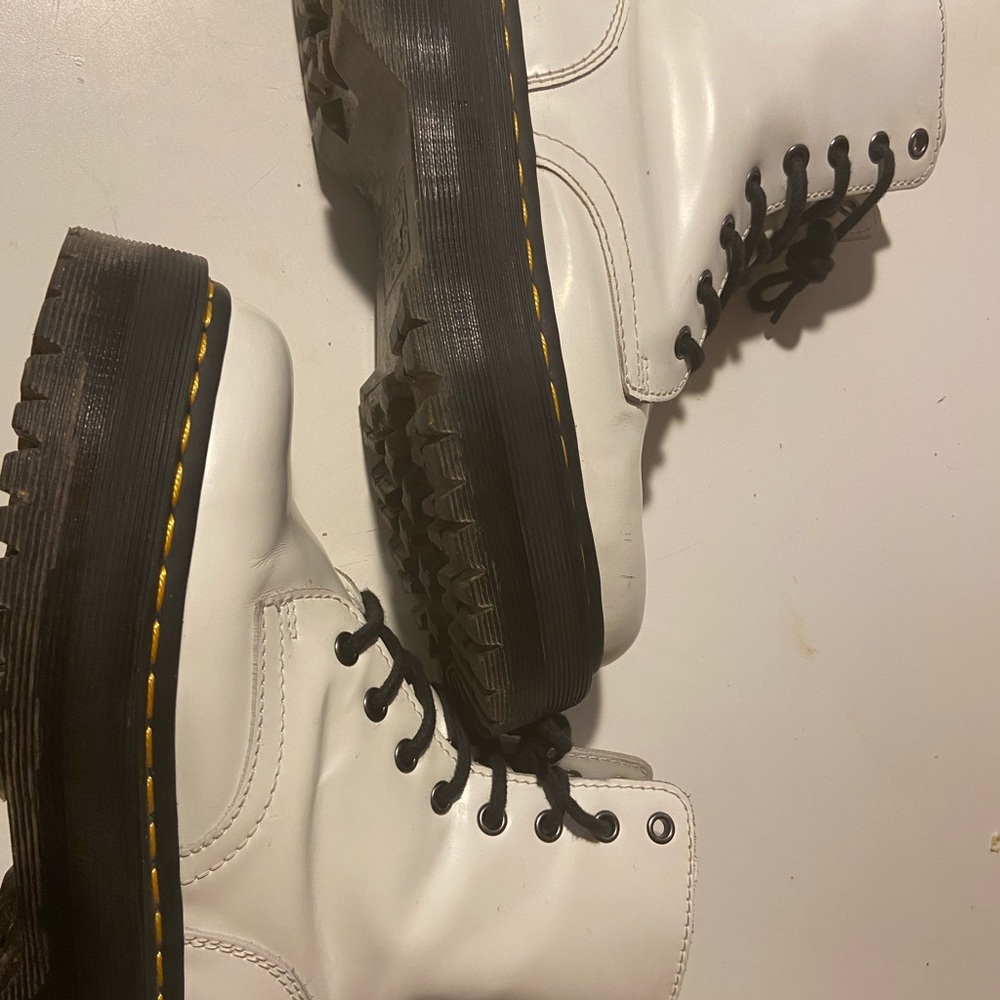 Doc Martens Jadon White